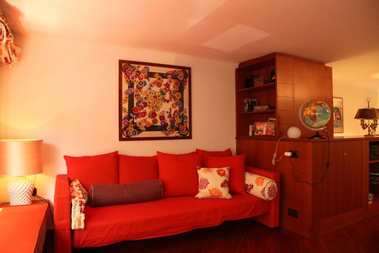 Elegante Monolocale Genova Apartment Bagian luar foto