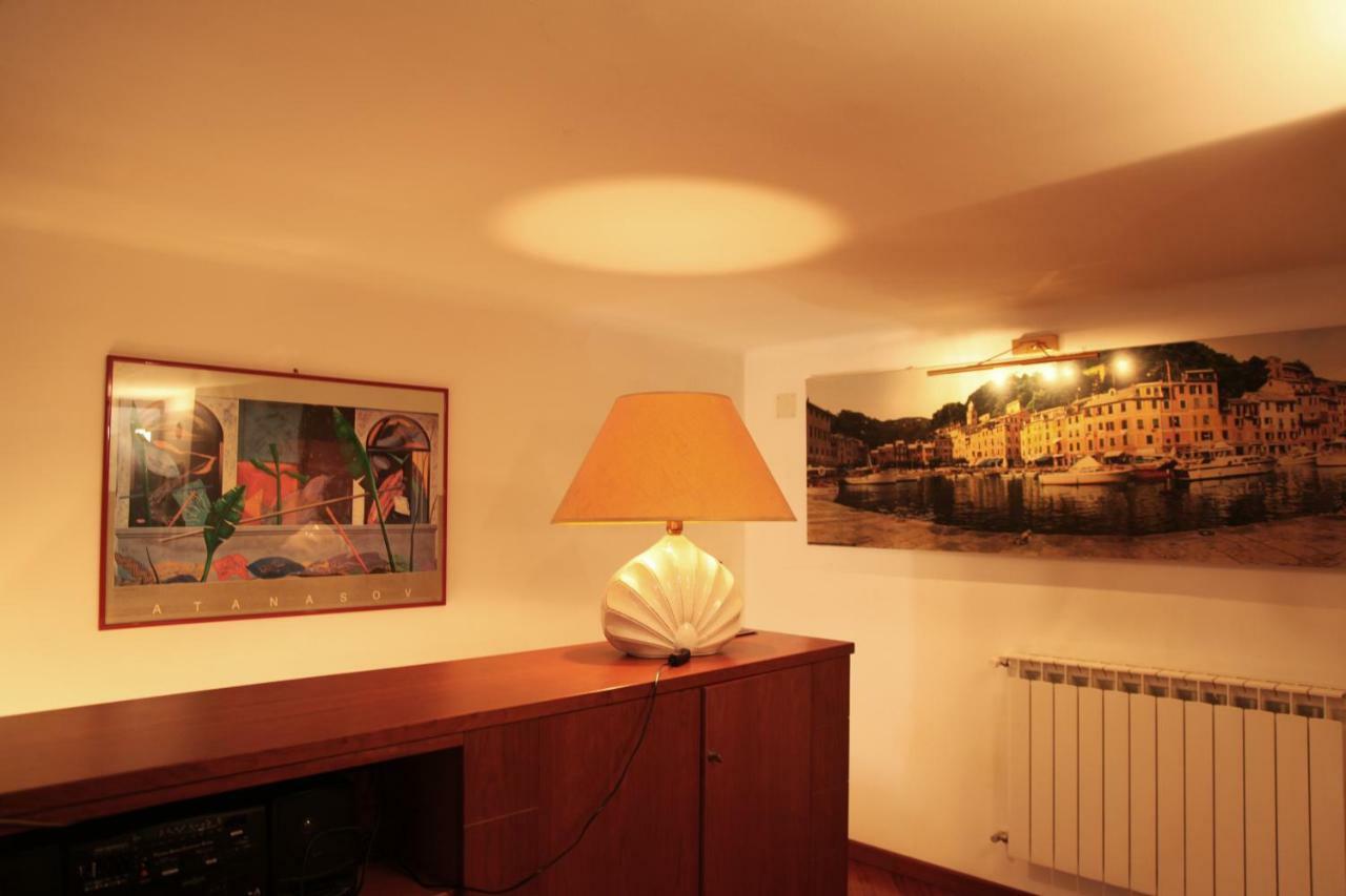 Elegante Monolocale Genova Apartment Bagian luar foto